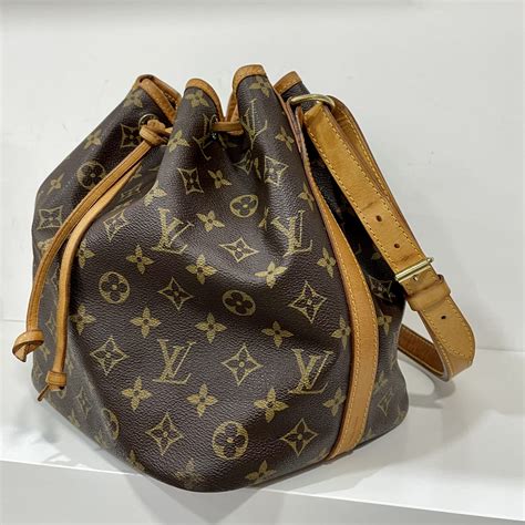 nuova collezione borse louis vuitton|Louis Vuitton borse secchiello.